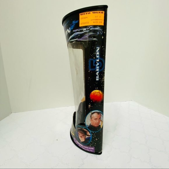 1997 Babylon 5 Commander Susan Ivanova Black Uniform Exclusive Premiere Series - Picture 4 of 9